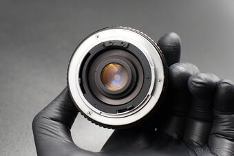 Yashica FR1 + Tokina EL 28mm f2.8 - 14