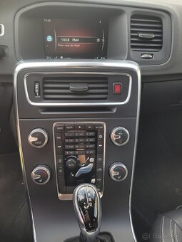 Volvo V60 – benzín + CNG - 14