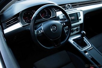 Volkswagen Passat Variant 2.0 TDI BMT Trendline - 14
