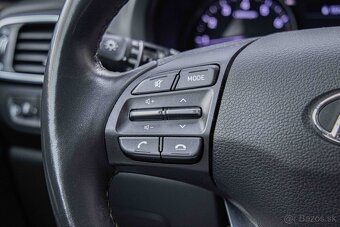 Hyundai i30 1.5i CVVT - 14