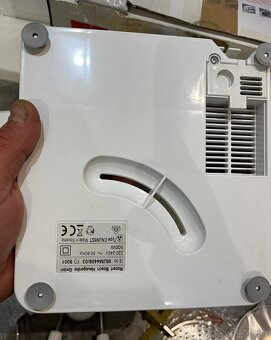 Nový kuchynský robot Bosch MUM 4406 - 14