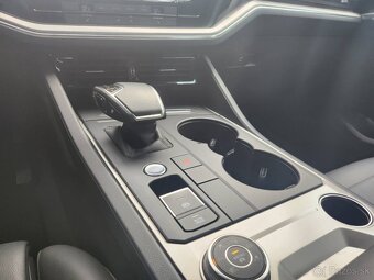 Volkswagen Touareg 3.0 V6 TDI SCR 4Motion Tiptronic - 14