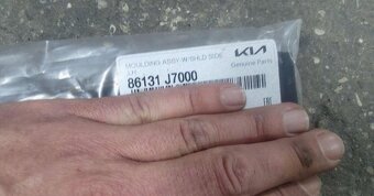 Kia Toyota Mercedes - zrkadlo listy svetlo napis... - 14