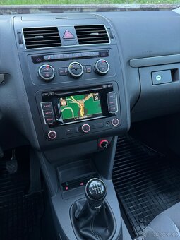 Volkswagen Touran 1.6 TDI 77kw Life, Light & Park Assist - 14