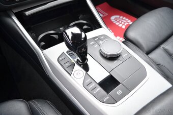 BMW Rad 3 Touring 330d X-Drive HEV - 14