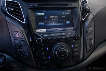 HYUNDAI i40 CW 1.7 CRDi 100kW A/T Business 2014 - 14