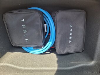 Predám elektro auto TESLA model 3 dual motor, model 2021 - 14