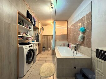 Rodinný dom s veľkým pozemkom 1917 m² v tichej časti Holíča - 14