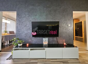 Na predaj veľký kompletne zariadený 3-izbový byt v centre Pi - 14