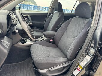 Toyota RAV 4 2,2 diesel 4x4 rok 2007 nová STK - 14