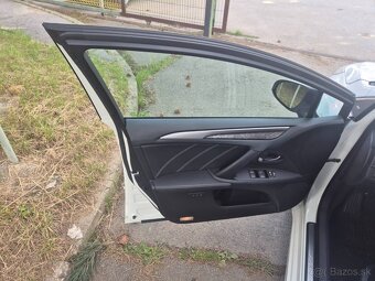 Toyota Avensis Combi 2.0 Valvematic Executive MDS - 14