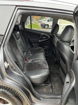 Toyota Rav4 D-4D 4x4 = Uzávierka, Top Stav, Bez korozie = - 14