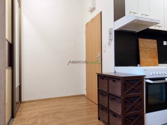 Nájom - 2izb.Račianska, 42 m2, komplet zariadený, balkón aj  - 14