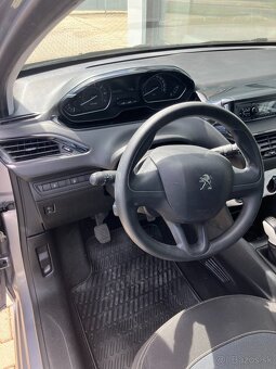 Peugeot 208 1.2i pure tech rok 2019 - 14