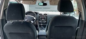 Ford Focus hatchback Ghia 1.8 TDCI 85 KW, 1. Majitel - 14