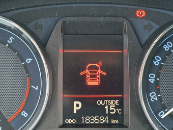 Toyota Corolla 1.6 l automat Valvematic Executive MDS - 14