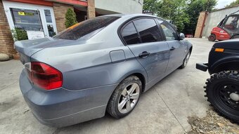 BMW 1 E87 318D 2,0D 90kw - 14