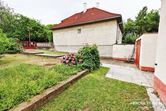 ABSOLUTE REAL/ Veľký stavebný pozemok 818 m2,DNV,ul. Na Grbe - 14