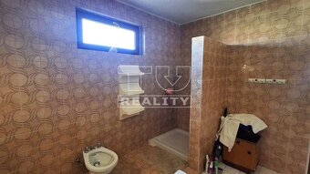 Veľký rodinný dom s úžitkovou plochou 330 m2, postavený... - 14