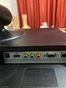 Monitory LCD 22" - 14