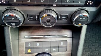 Škoda Octavia Combi SCOUT2.0 TDI DSG 4x4 - 14