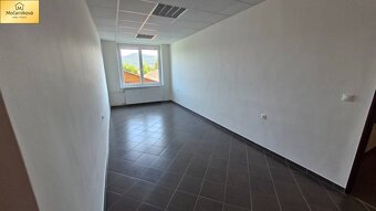EXKLUZÍVNY ADMINISTRATÝVNY PRIESTOR NA PODNIKANIE V PÚCHOVE. - 14
