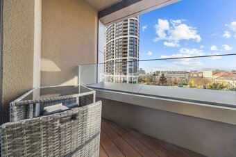 ŠTÝLOVÝ 2i byt,SKY PARK,VÝHĽAD,LOGGIA,PARKING,VEŽA II,Továre - 14