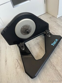 Cyklotrenažér NEO 2T smart Garmin Tacx - 14