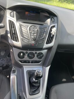 Ford Focus Combi 1.6 TDCi - 14