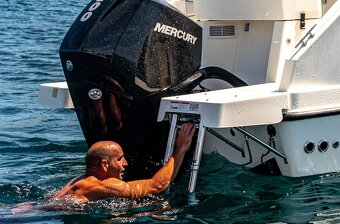 QUICKSILVER 705 PILOTHOUSE + MERCURY F 150 EFI EXLPT - 14