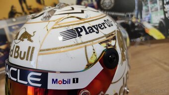Max Verstappen - Majstrovská helma + podpis karta - 14