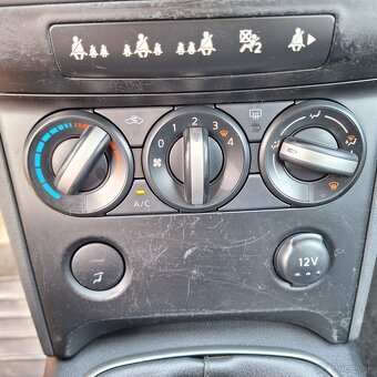 Nissan Qashqai 1.6i Acenta Pack 4x2 BENZÍN - 14