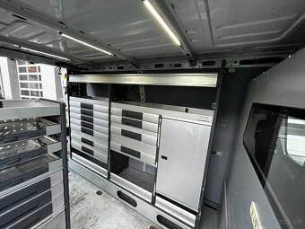 Renault Master L2H2 - exkluzívna pojazdná dielňa BOTT, DPH - 14