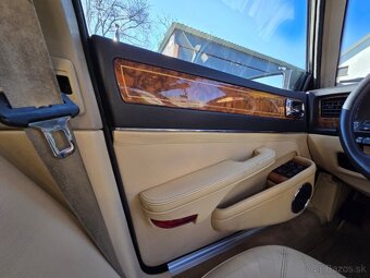 Jaguar Daimler XJ40 - 14