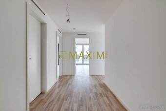 3 izbový apartmán s 2 balkónmi a parkingom v projekte Metrop - 14