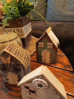 Dekoračné domčeky, venčeky😊 - 14