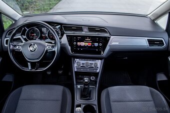 Volkswagen Touran 1.6TDI SCR Comfortline - PANO, ACC - 14