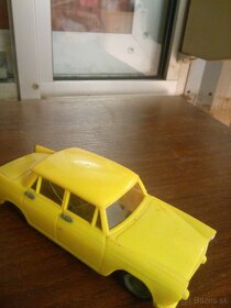Staré hračky - maďarské autíčka - 14