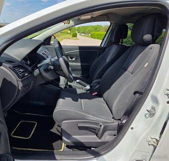 Renault Megane 1.6 16V 74KW-101PS R.V.11/2009 - 14