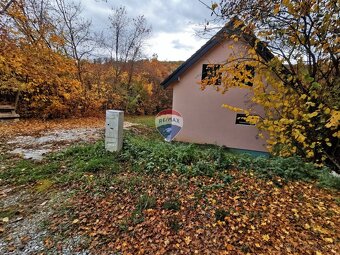 REZERVOVANÉ 2 podlažný rod.dom, hrubá stavba, 116m2, pozemok - 14