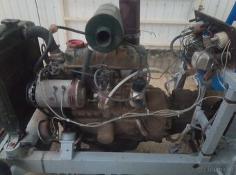 Traktor so silnou hydraulikou - 14