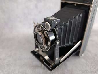 Starý měchový fotoaparat KODAK JUNIOR 620 + pouzdro - 14