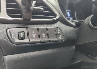 Hyundai i30 1.0-1MAJITEL-V ZÁRUCE-TOP STAV - 14