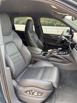 Porsche Cayenne 3.0 V6 250kw, 1. majitel, CZ, záruka DPH - 14
