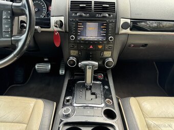TOUAREG 3.0 tdi 047/999 kusov EXCLUSIVE EDITION - 14