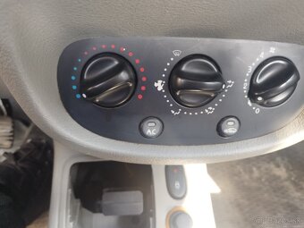 Renault Thalia 1.2  16V benzin 55kW - 14