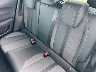 Peugeot 2008 II 1.5HDi 81kW Allure ČR Tažné - 14