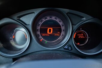 Citroën C4 1.6 HDi Attraction - 14