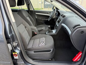 Škoda Octavia 1.6TDI Combi GreenLine - 14