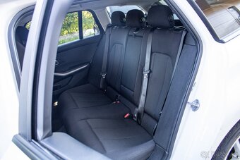 BMW Rad 3 Touring 318d mHEV A/T I AJ NA SPLÁTKY - 14